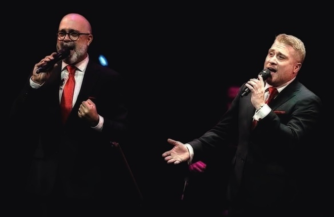 Edgar y Riky en presentación